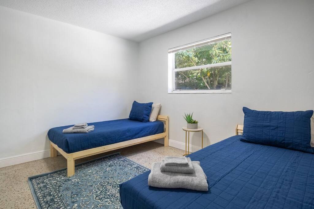 Lovely 2 Bed 1 Bath Near Las Olas W/Free Parking! Lägenhet Fort Lauderdale Exteriör bild